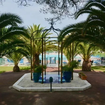 T2 - Area With Pool And Activities Holiday home Urrugne